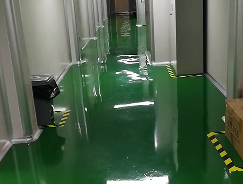 自動裝鉚螺釘機